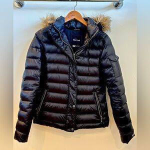Women’s Marmot down jacket size small black